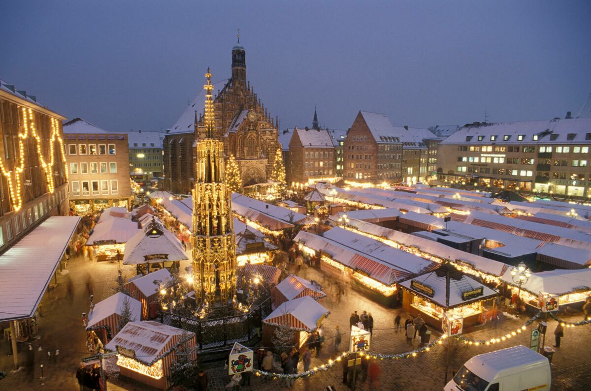 The famous Christmasmarket in Nuremberg is probably the most beautiful Christmasmarket in Bavaria.