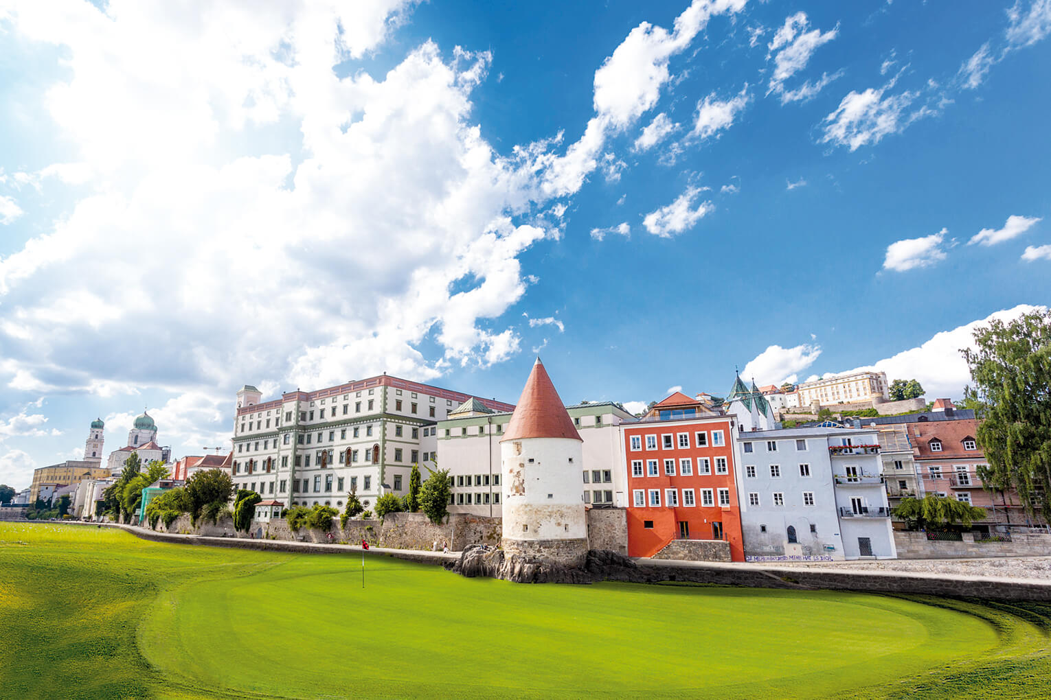 Passau and Golf is a match.